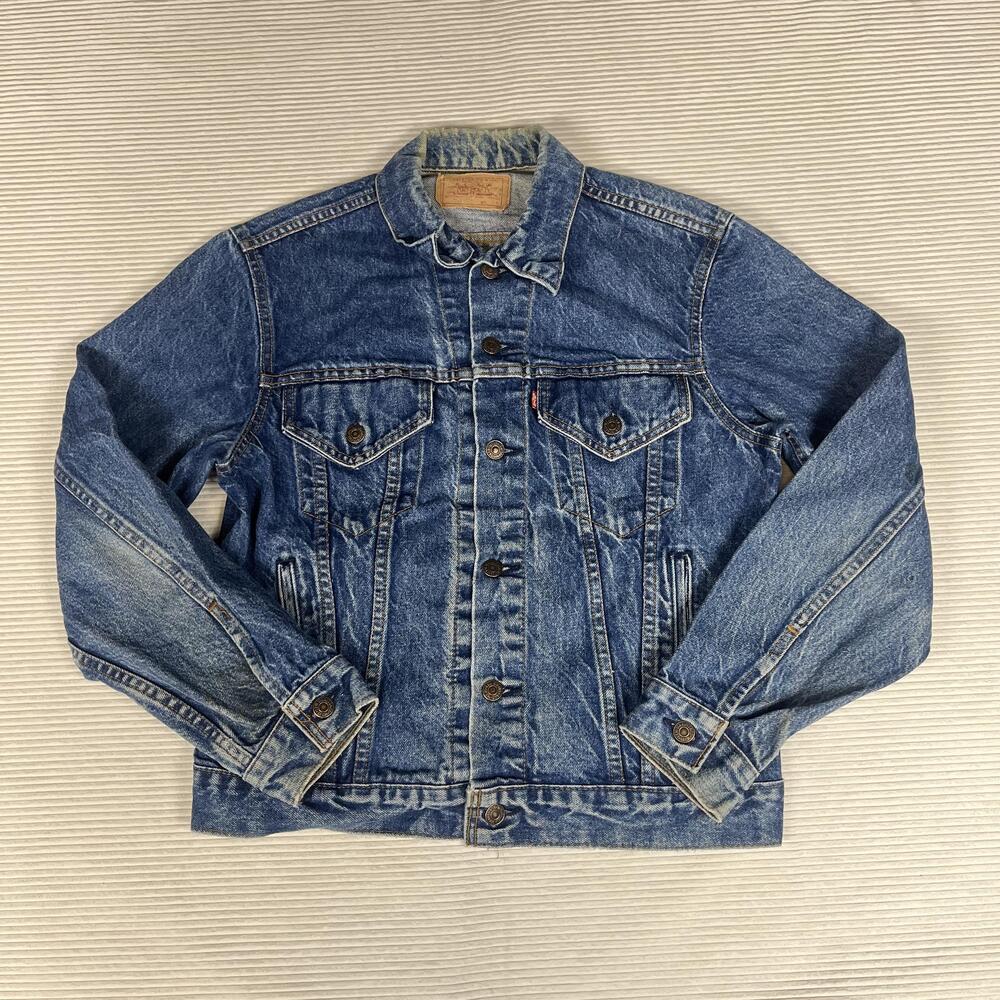 Vintage Levis Denim Jacket Mens 38 Blue Made USA Trucker Faded 70506 0216